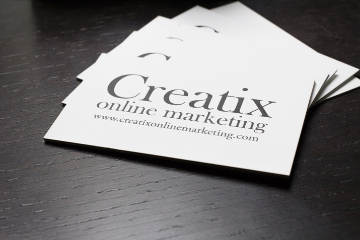 談?wù)劻舭着c極簡主義的設(shè)計(jì)趨勢